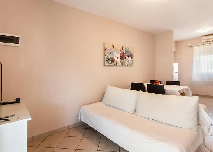 Apartament Tino-2 By Interhome Sukošan